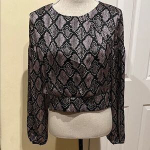 19 Cooper Black and Taupe Reptile Print Blouse
